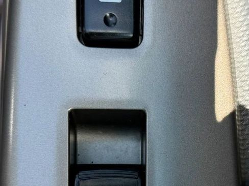 Used 2011 Scion xD FWD image 31