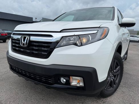 Used 2019 Honda Ridgeline Sport image 2