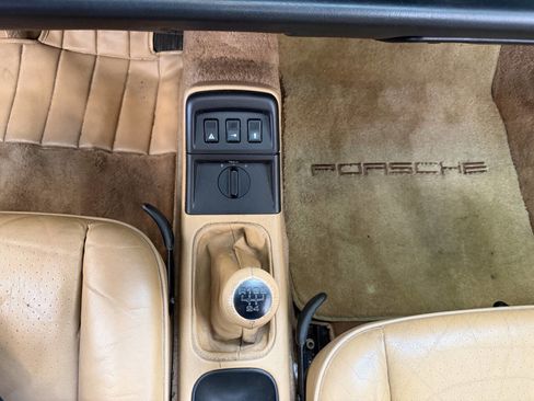 Used 1991 Porsche 911 Targa image 31