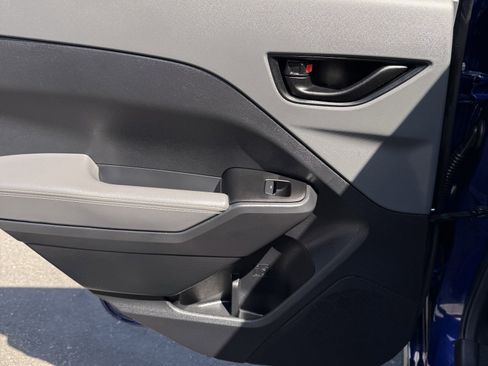 Used 2025 Subaru Crosstrek 2.5i Sport w/ Crosstrek Mirror Package AWD/4WD image 12