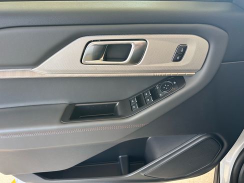 Certified 2026 Ford Explorer Active w/ Active Comfort Package RWD image 14