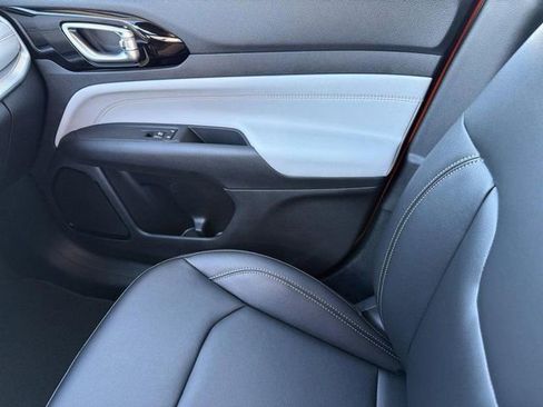 New 2026 Jeep Compass Limited image 27