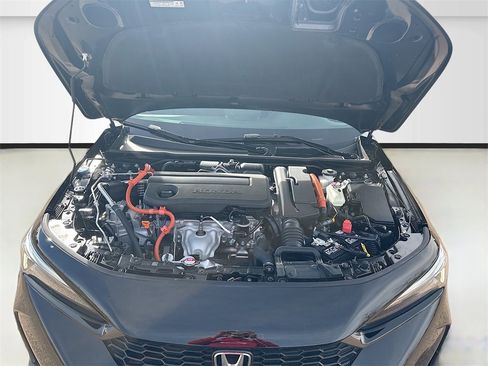 Used 2025 Honda Civic Sport image 29