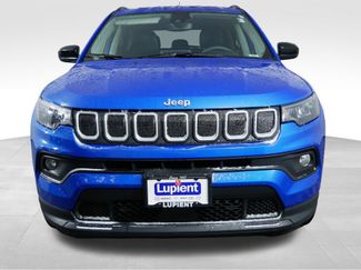 Used 2022 Jeep Compass Latitude video 3