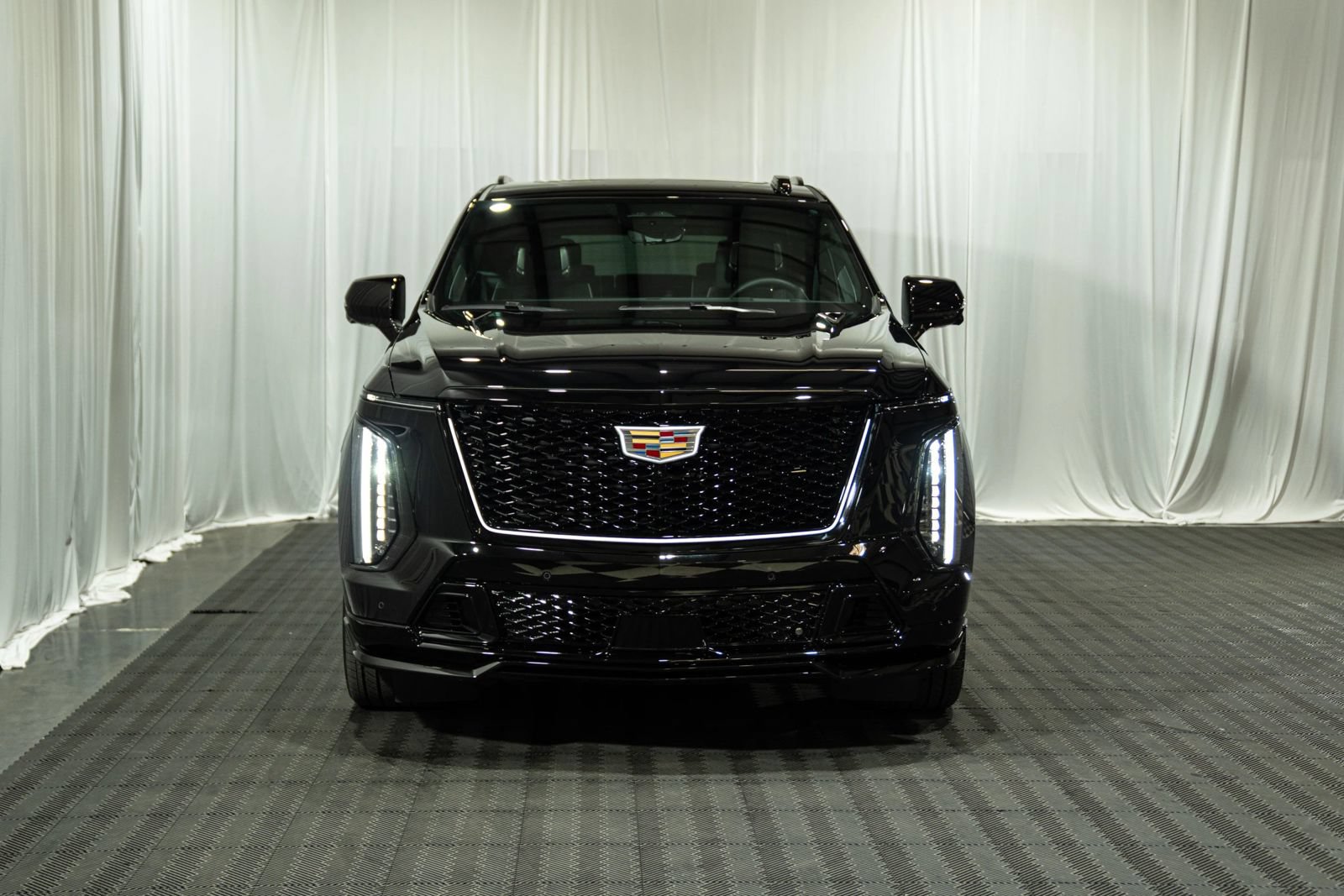 Used 2026 Cadillac Escalade V AWD/4WD image 5
