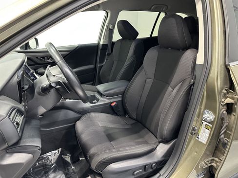 Used 2024 Subaru Outback Premium AWD/4WD image 15