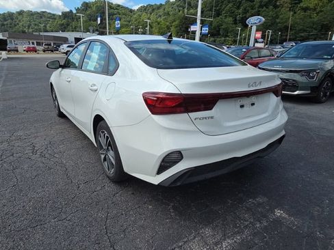 Used 2024 Kia Forte LXS FWD image 5