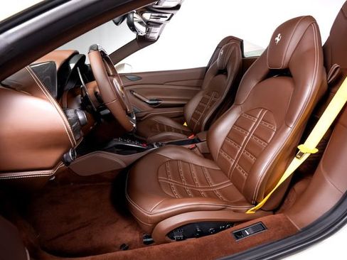 Certified 2018 Ferrari 488 Spider RWD image 4