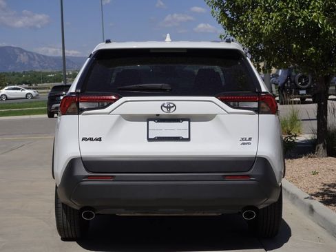 Used 2025 Toyota RAV4 XLE AWD/4WD image 6