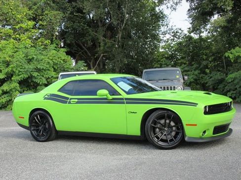 Certified 2023 Dodge Challenger R/T Scat Pack image 2