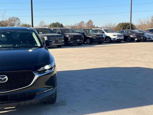 Used 2024 MAZDA CX-30 AWD 2.5 S w/ Select Sport Pkg image 3