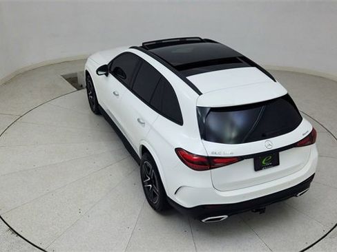 Used 2024 Mercedes-Benz GLC 300 4MATIC w/ AMG Line image 81
