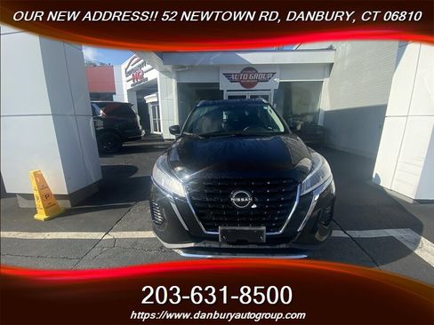 Used 2022 Nissan Kicks SV FWD image 7