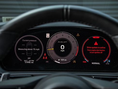 Certified 2024 Porsche Cayenne Turbo GT image 15