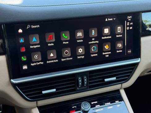 Certified 2023 Porsche Cayenne S AWD/4WD image 19