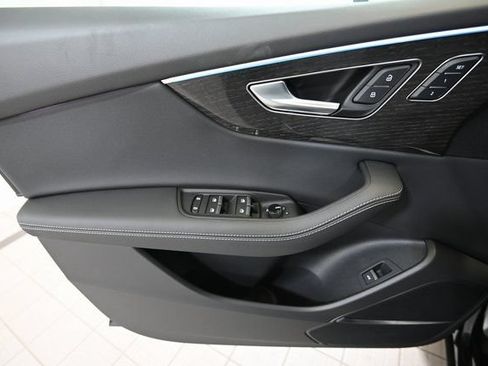 Used 2026 Audi Q8 Premium Plus AWD/4WD image 22