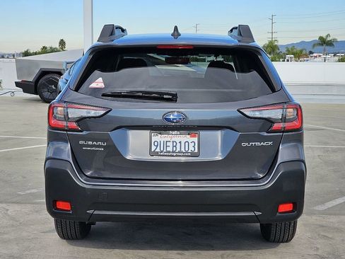 Used 2025 Subaru Outback Premium image 17