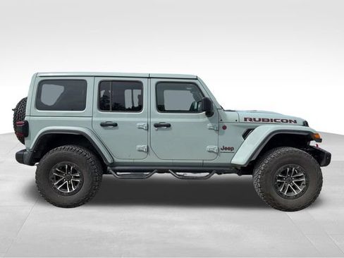 Used 2024 Jeep Wrangler Unlimited Rubicon AWD/4WD image 4
