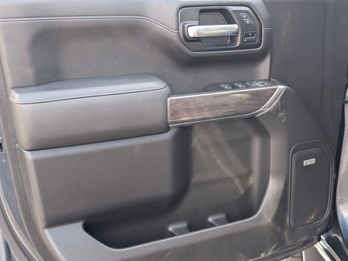 Used 2020 Chevrolet Silverado 1500 LTZ w/ LTZ Plus Package AWD/4WD image 15