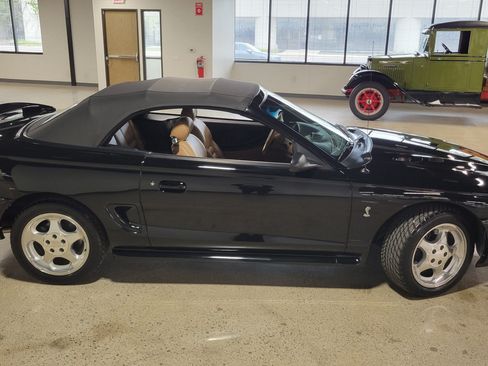 Used 1995 Ford Mustang GT RWD image 35