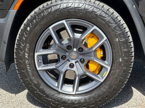 Used 2022 Rivian R1T Adventure Quad AWD/4WD image 25