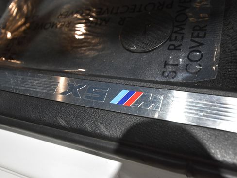 Used 2016 BMW X5 M image 17