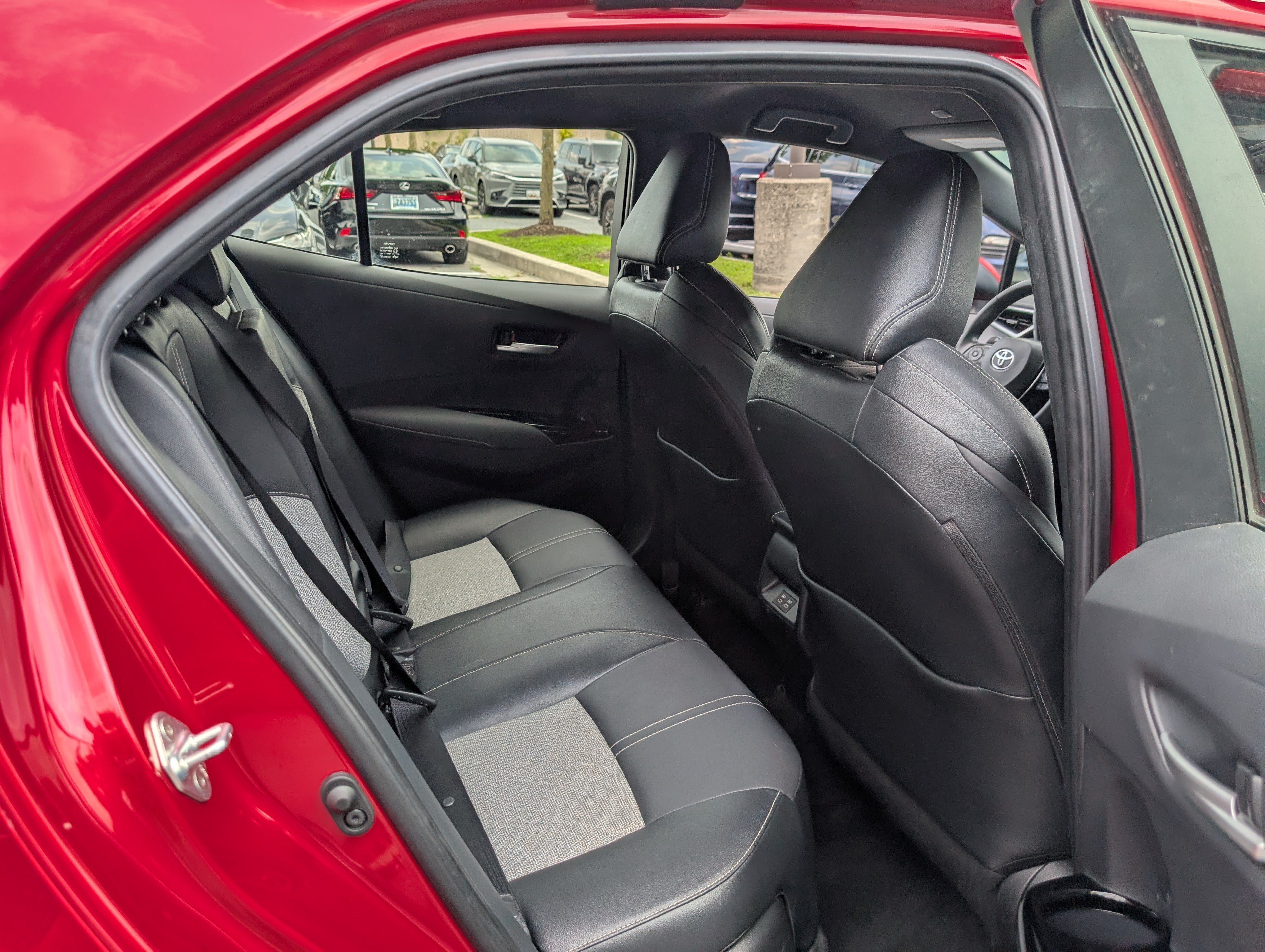 Used 2024 Toyota Corolla XSE FWD image 12