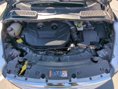 Used 2018 Ford Escape Titanium w/ Ford Safe & Smart Package AWD/4WD image 34