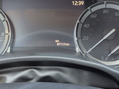 Used 2021 Toyota Highlander Platinum image 14