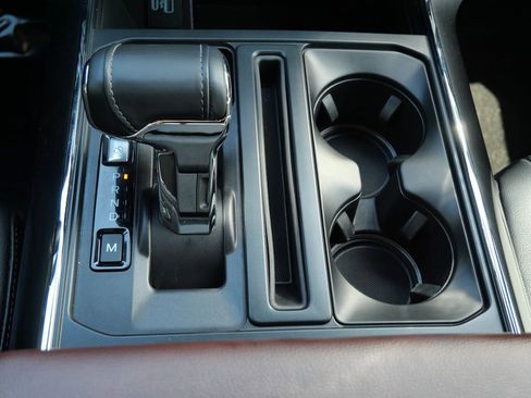 Used 2021 Ford F150 Lariat w/ Equipment Group 502A High AWD/4WD image 16