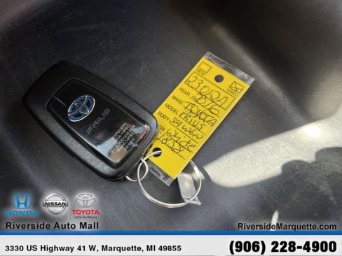 Used 2016 Toyota Prius Two FWD image 26
