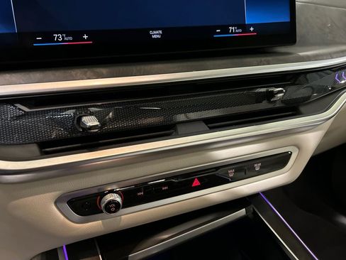 Used 2023 BMW X7 xDrive40i w/ Premium Package AWD/4WD image 18