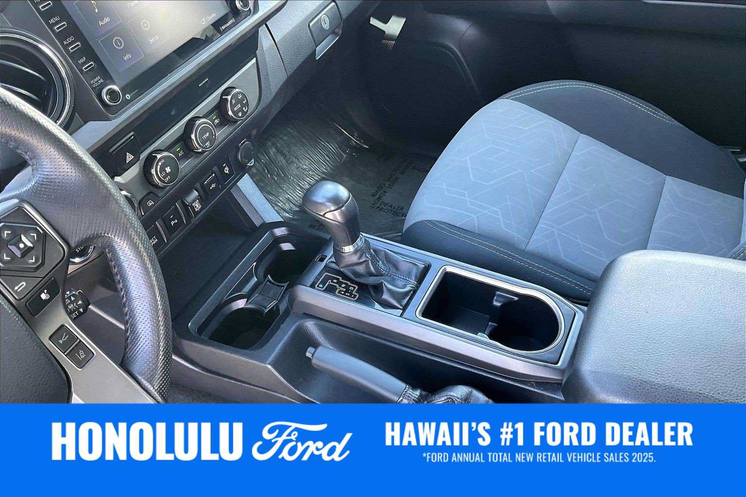 Used 2020 Toyota Tacoma TRD Off-Road w/ Technology Package AWD/4WD image 16