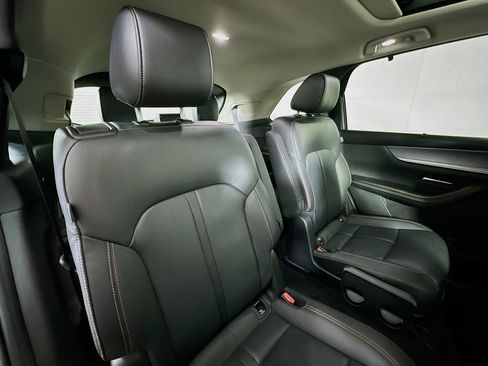 Used 2024 MAZDA CX-90 3.3 Turbo w/ Premium Package image 29