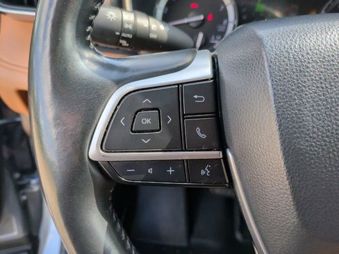Used 2022 Toyota Highlander Platinum AWD/4WD image 18