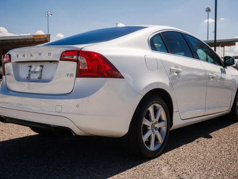 Used 2016 Volvo S60 T5 Premier w/ Convenience Package image 6