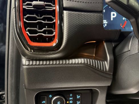 Used 2025 Ford Ranger Raptor image 39