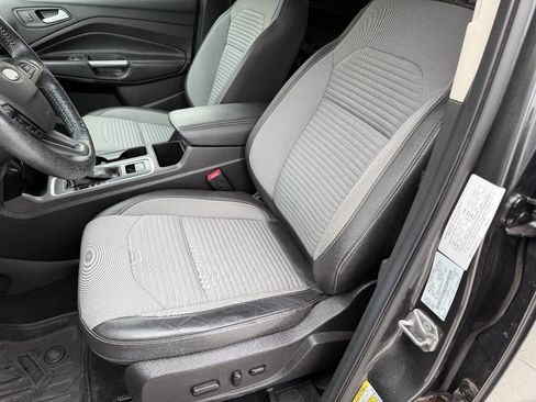 Used 2018 Ford Escape SE w/ SE Sport Appearance Package AWD/4WD image 22