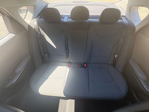 Used 2025 Kia K4 FWD image 36