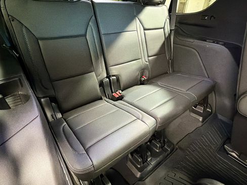 Used 2023 GMC Yukon Denali image 21