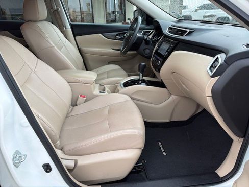 Used 2016 Nissan Rogue SL w/ SL Premium Package FWD image 23