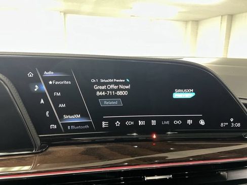 Used 2023 Cadillac Escalade Sport Platinum w/ LPO, ONYX Package AWD/4WD image 13