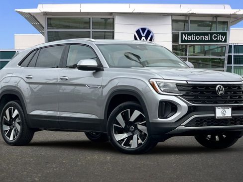 New 2026 Volkswagen Atlas Cross Sport SE FWD image 2