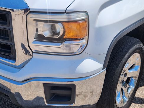 Used 2014 GMC Sierra 1500 4x4 Regular Cab w/ Sierra Convenience Package image 5
