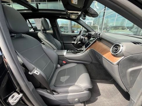 Certified 2025 Mercedes-Benz GLC 300 4MATIC image 10