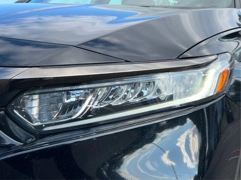 Used 2018 Honda Accord Sport image 33