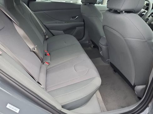 New 2026 Hyundai Elantra SE image 21