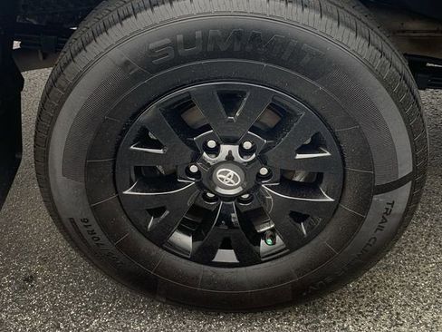 Certified 2023 Toyota Tacoma SR5 RWD image 33