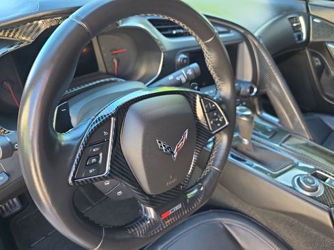 Used 2016 Chevrolet Corvette Z06 w/ 3LZ Preferred Equipment Group image 21