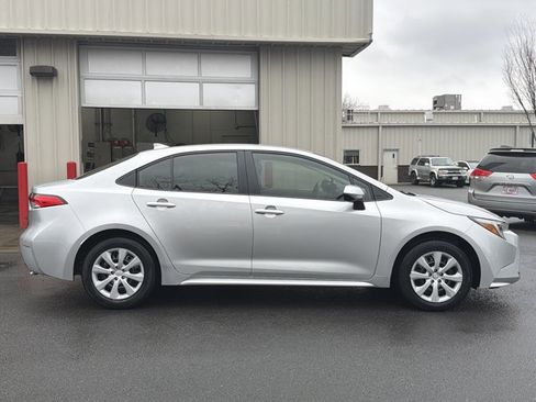 New 2026 Toyota Corolla LE image 4